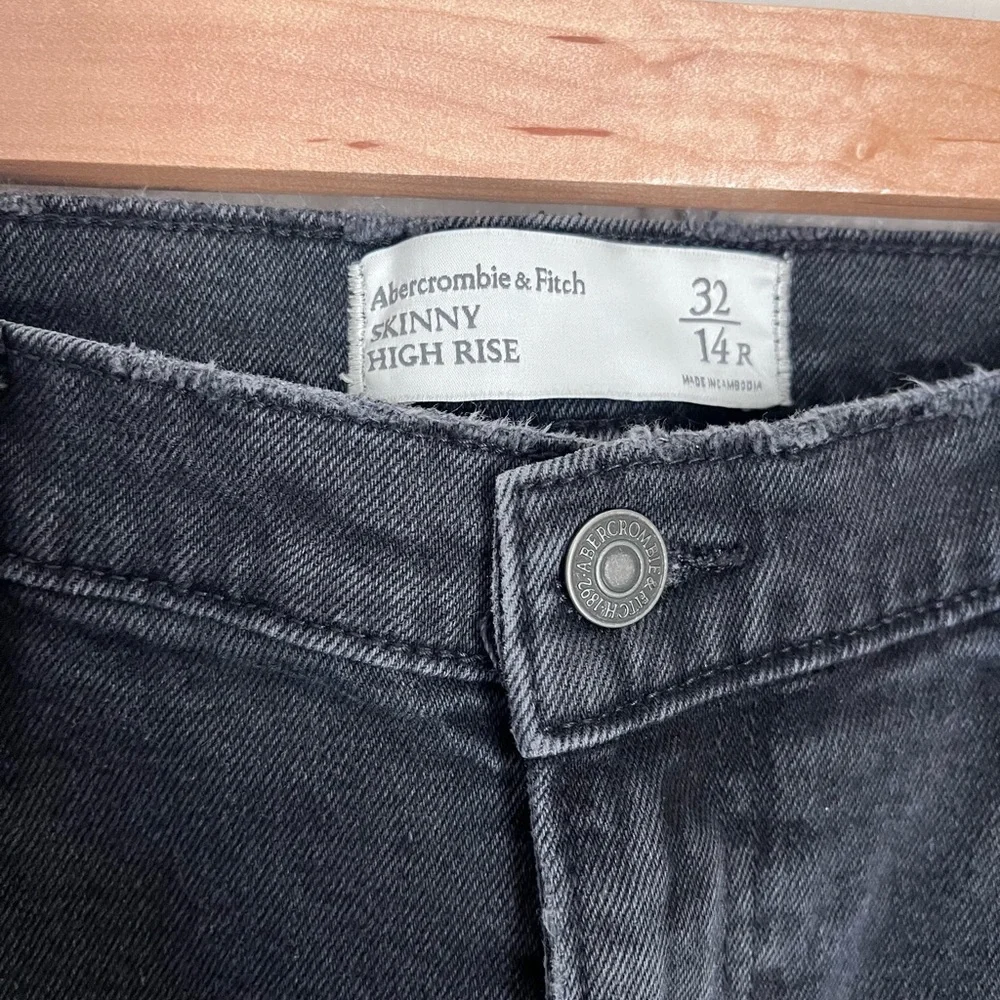 Abercrombie & Fitch Black High rise skinny Jeans 14R - Picture 4 of 5